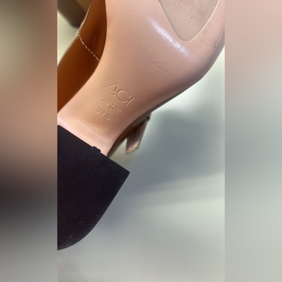 AGL MADE IN ITALY LEATHER Brown Heeled Pumps with Strap and Buckle - Picture 4 of 4